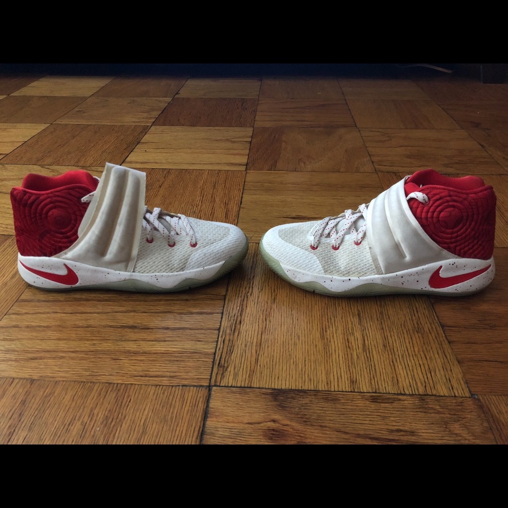 Kyrie 2
